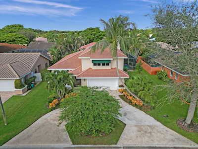 5048 NW 58th Ter Coral Springs, FL 33067