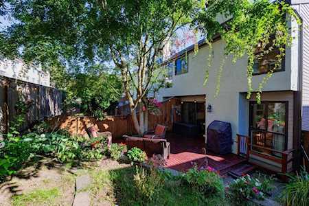 220 E 11th Street #4 North Vancouver, BC V7L 2G7