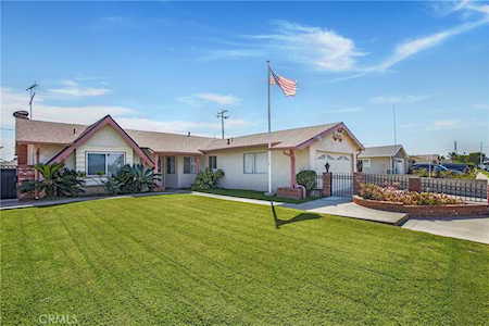 8976 El Presidente Ave Fountain Valley, CA 92708