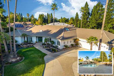 4619 St Charles Dr Redding, CA 96002