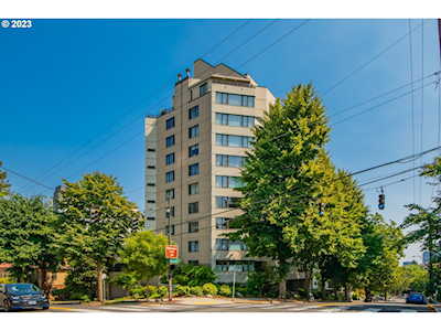 2245 SW Park PL #4C Portland, OR 97205