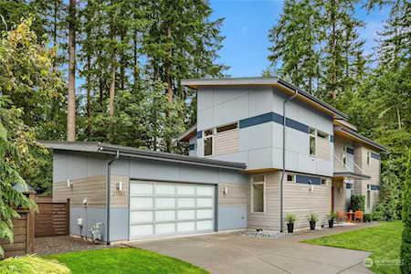 21981 SE 31st Ct Sammamish, WA 98075