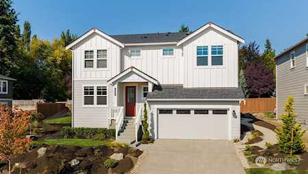 7432 NE 203rd St #4 Kenmore, WA 98028