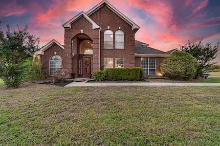 809 W Bear Creek Road Glenn Heights, TX 75154