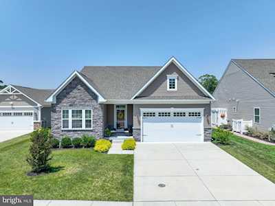 43 Old Forge Dr Ocean View, DE 19970