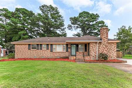 716 Arvin Rd Virginia Beach, VA 23464