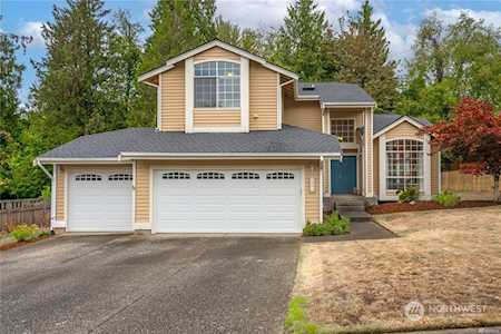 3803 Crystal Ridge Dr SE Puyallup, WA 98372