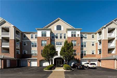 123 Regency Dr Fishkill, NY 12524
