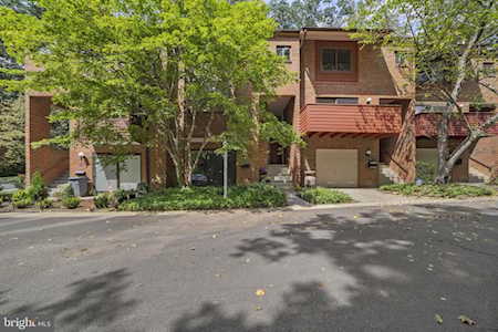 11508 Sunder Ct Reston, VA 20190