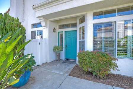 2381 Cartegena Way Oceanside, CA 92056