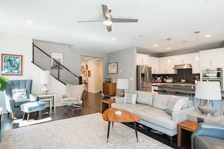 123 Flores Lane Vista, CA 92083