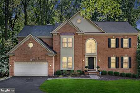 11702 Saddle Crescent Circle Oakton, VA 22124