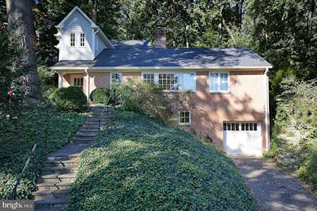 407 W Alexandria Ave Alexandria, VA 22302