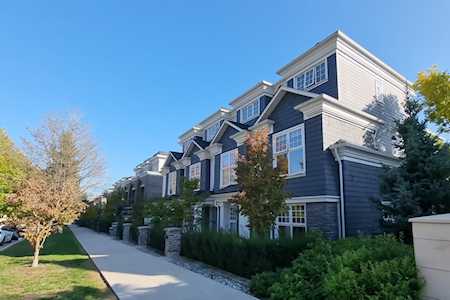 282 W 62nd Avenue Vancouver, BC V5X 0H1