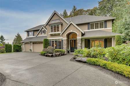 4502 205th Place NE Sammamish, WA 98074