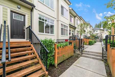 13670 62 Avenue #136 Surrey, BC V3X 0H8