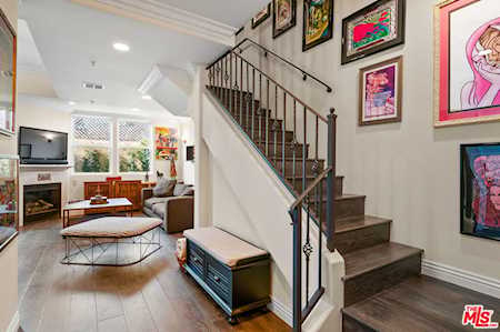 1050 N Edinburgh Ave #103 West Hollywood, CA 90046