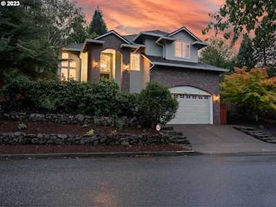 10022 NW Engleman ST Portland, OR 97229