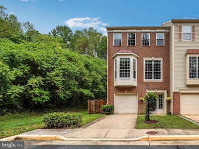 7701 Wiley Creek Way Alexandria, VA 22315