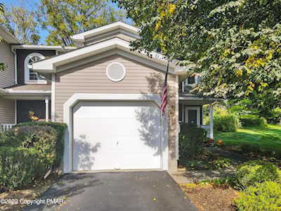 103 Amber Ln East Stroudsburg, PA 18301