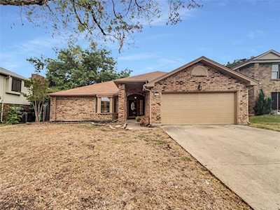 1813 Chatham Drive Flower Mound, TX 75028