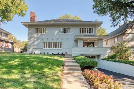 620 W 61st St Kansas City, MO 64113
