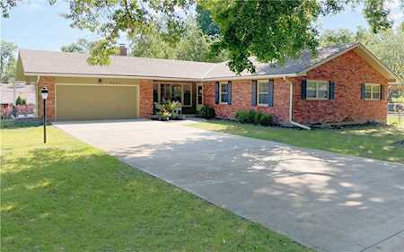 9511 Canterbury St Overland Park, KS 66206