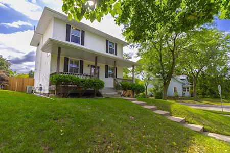 1662 Ivy Avenue E Saint Paul, MN 55106