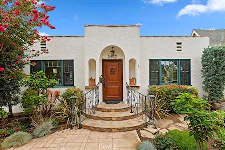 2425 Poinsettia St Santa Ana, CA 92706