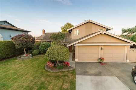 5411 Calderwood Crescent Richmond, BC V7C 3G2