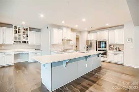 10115 Andres Duany Dr Huntersville, NC 28078