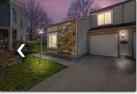 743 Biloxie Ct Carol Stream, IL 60188