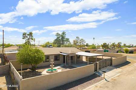 5702 E Calle Silvosa Tucson, AZ 85711