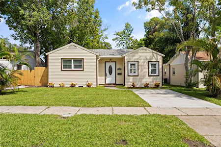 605 34th Ave N St. Petersburg, FL 33704