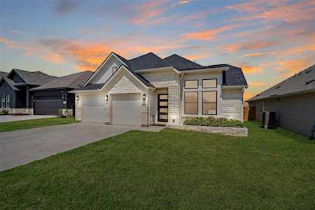 17724 Zinfandel DR Pflugerville, TX 78660