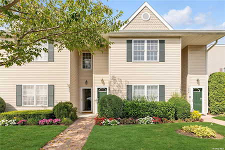 1052 Savoy Dr #Upper Melville, NY 11747