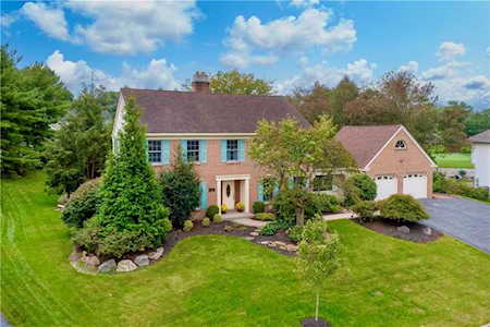 5522 Holiday Dr Allentown, PA 18104