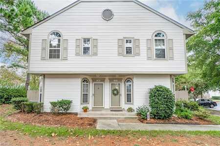 1300 Sitka Spruce Rd Chesapeake, VA 23320
