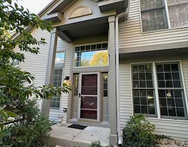 1554 Treeline Ct Naperville, IL 60565