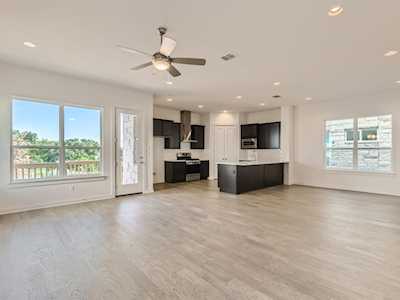1531 N Red Bud LN #10 Round Rock, TX 78665