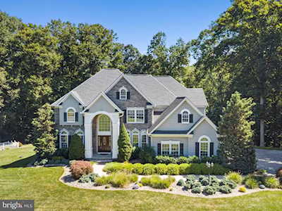 15 Cooperstown Ct Phoenix, MD 21131
