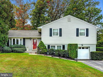 215 E Ridgely Rd Lutherville Timonium, MD 21093
