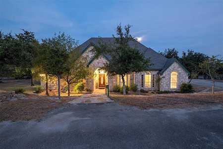 1037 Canyon View RD Dripping Springs, TX 78620