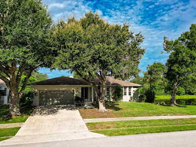 2440 E Scarlet Oak Ct Sarasota, FL 34232