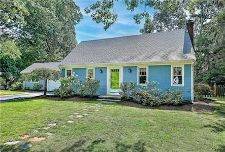 5 Indigo Rd Barrington, RI 02806