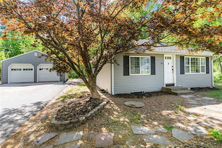 55 Overlea Rd North Smithfield, RI 02896