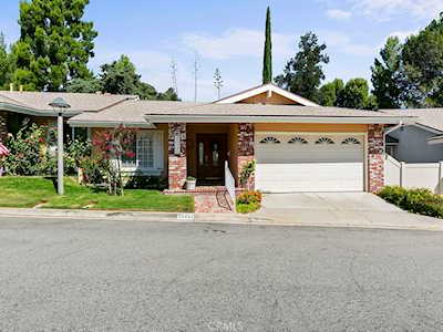 26446 Oak Highland Dr Newhall, CA 91321