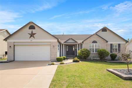 154 Brookshire Creek Dr Wentzville, MO 63385