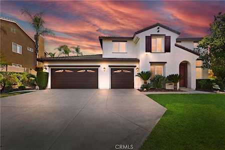 19241 Dandelion Ct Riverside, CA 92508