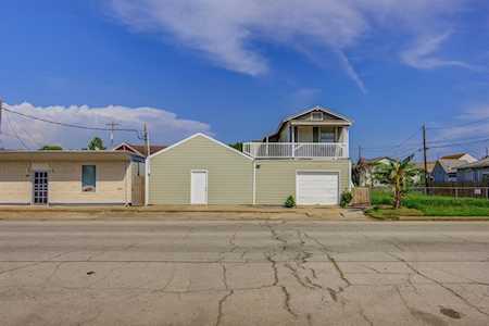 1106 39th St Galveston, TX 77550